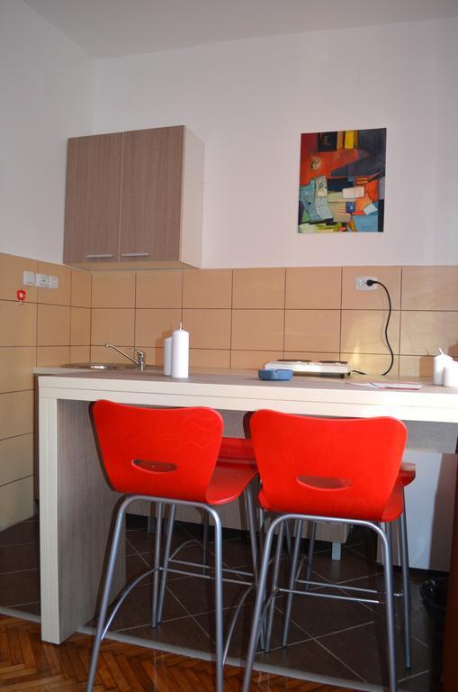 Apartmants Night Lux Ni 객실 사진