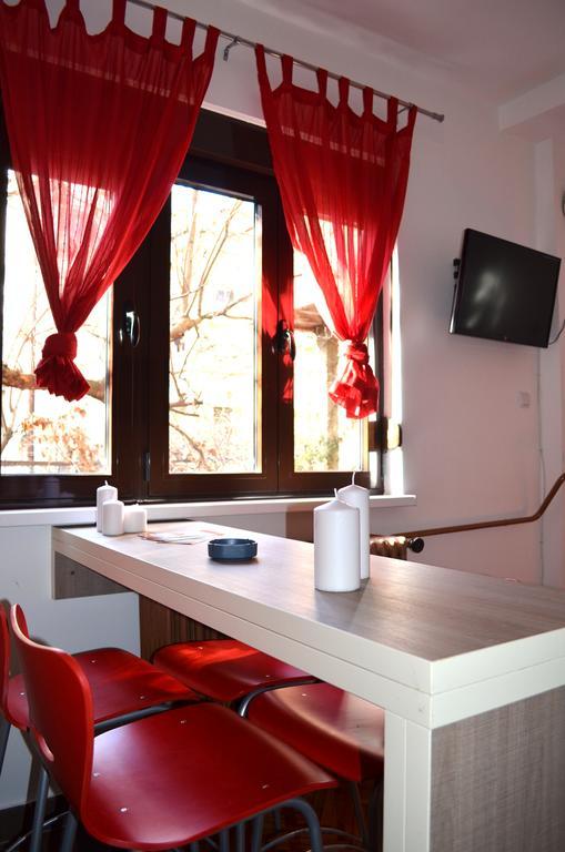 Apartmants Night Lux Ni 객실 사진